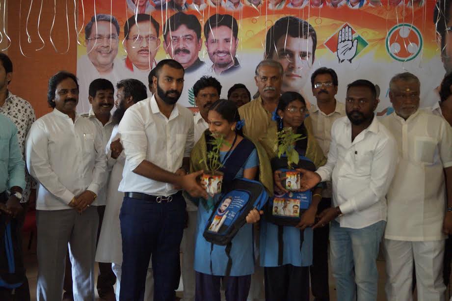 Youth Congress spread awareness on Enviornment conservation among school children